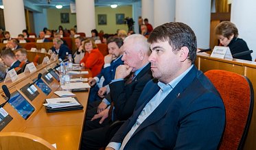 Депутаты приняли в первом чтении бюджет Оренбуржья